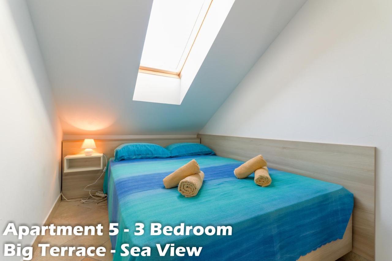 Art Apartments Vrsar Bagian luar foto