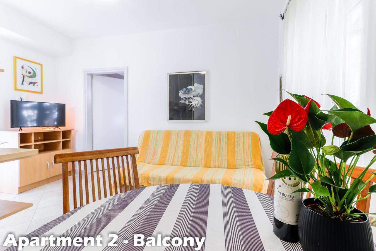 Art Apartments Vrsar Bagian luar foto