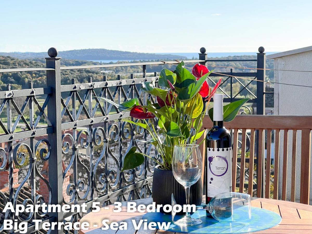 Art Apartments Vrsar Bagian luar foto