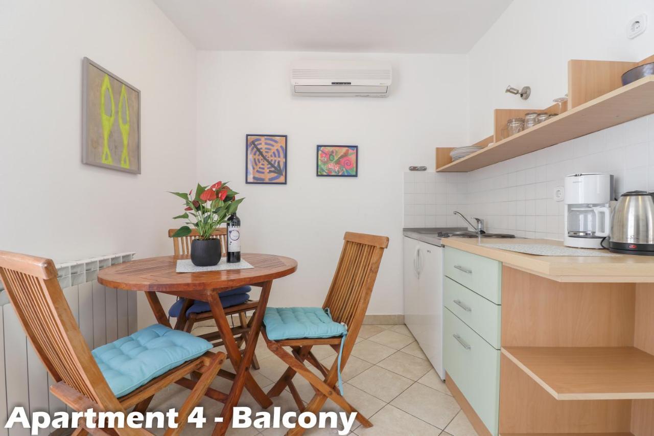 Art Apartments Vrsar Bagian luar foto