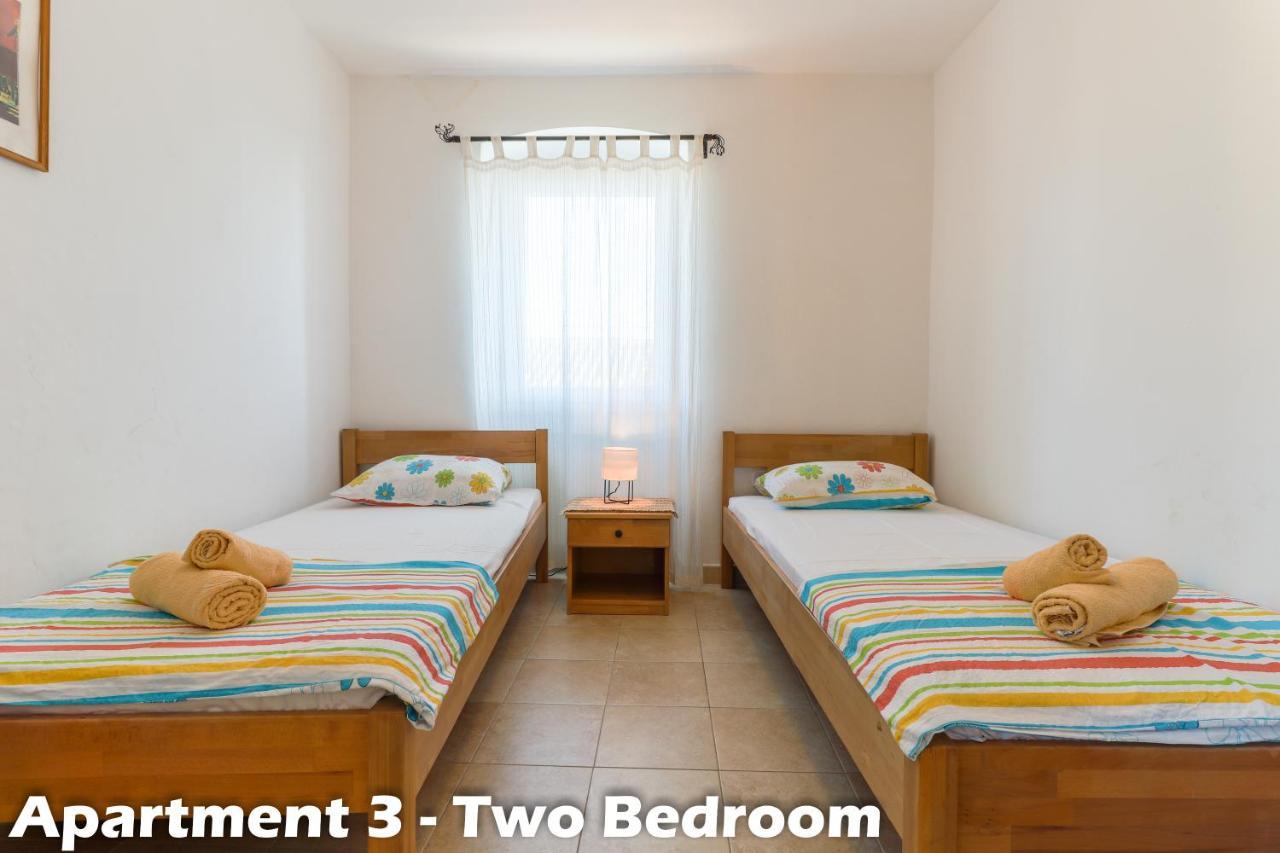 Art Apartments Vrsar Bagian luar foto