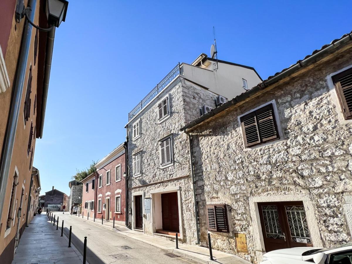 Art Apartments Vrsar Bagian luar foto