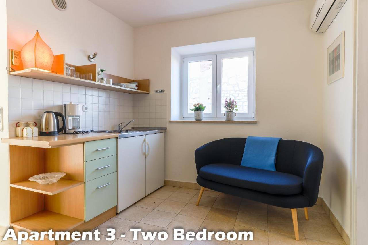 Art Apartments Vrsar Bagian luar foto