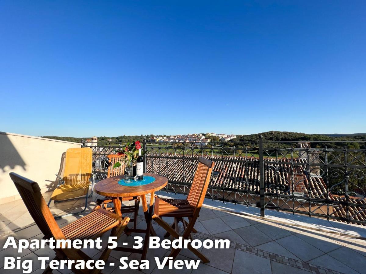 Art Apartments Vrsar Bagian luar foto