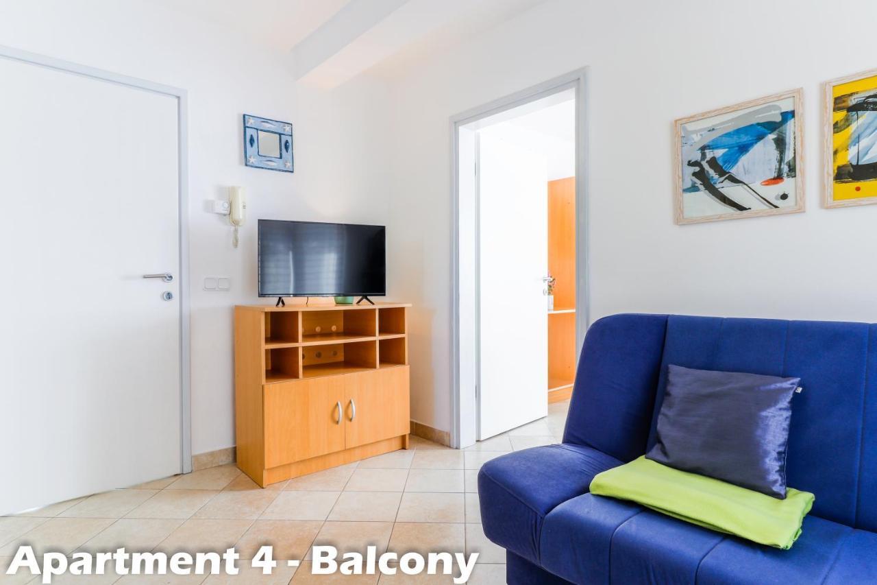 Art Apartments Vrsar Bagian luar foto